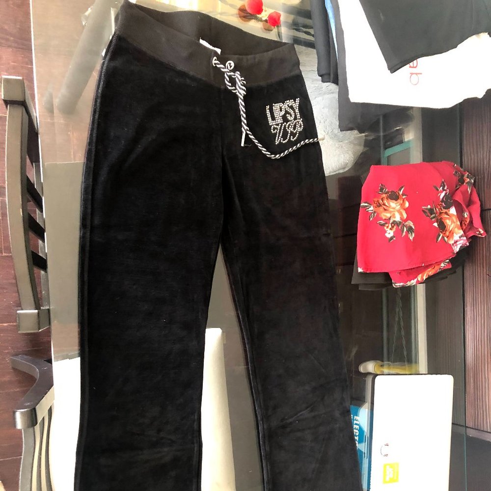 Lipsy sweats